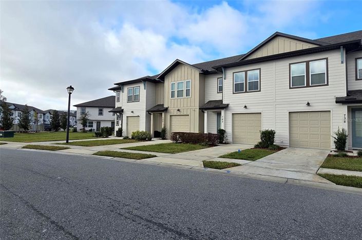 Image No.2-3 Bed Townhouse for sale