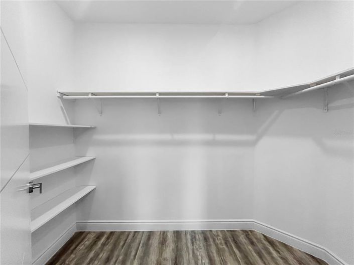 Image No.34-4 Bed Townhouse for sale