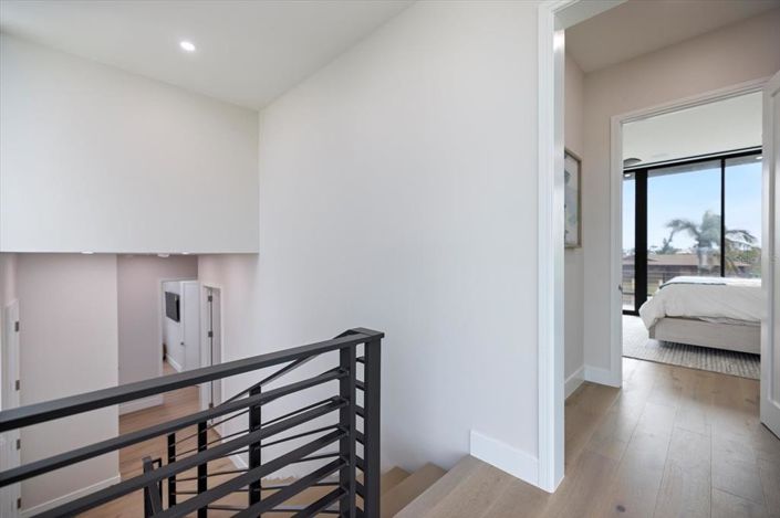 Image No.45-4 Bed Property for sale