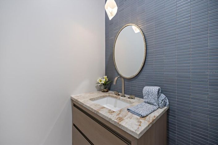 Image No.49-4 Bed Property for sale