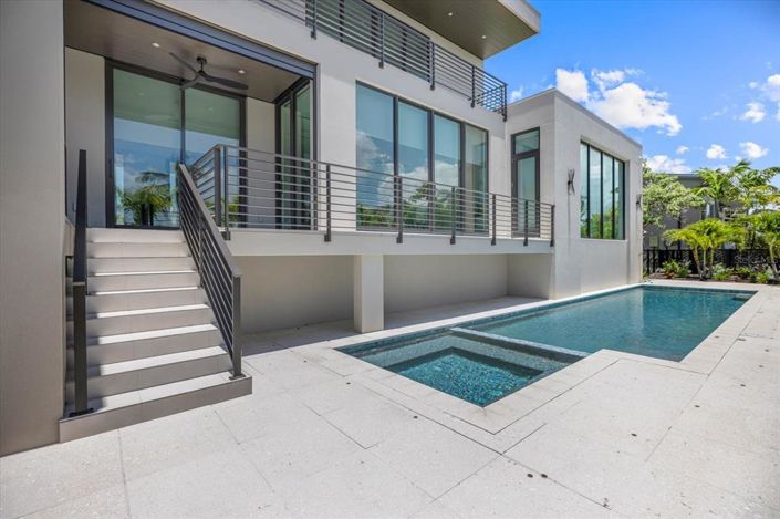 Image No.58-4 Bed Property for sale