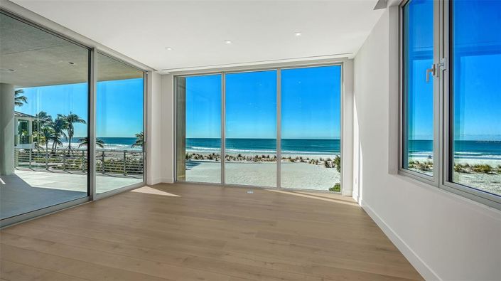 Image No.16-4 Bed Property for sale