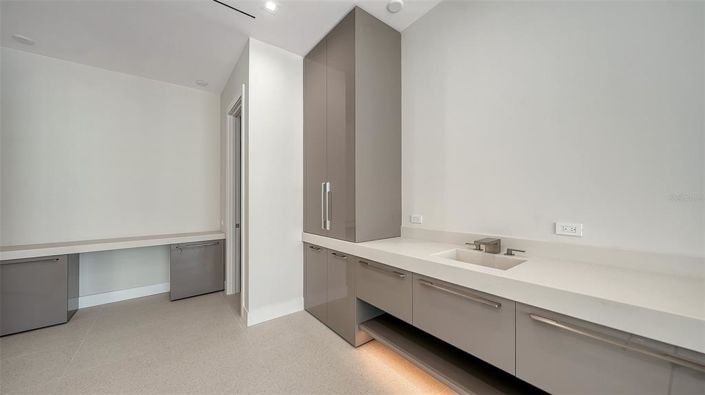 Image No.51-4 Bed Property for sale