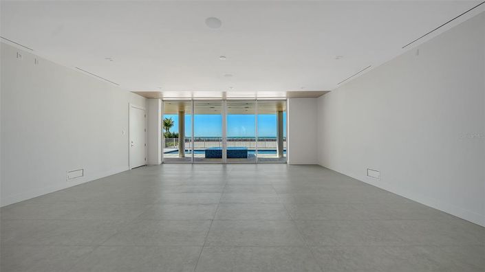 Image No.57-4 Bed Property for sale