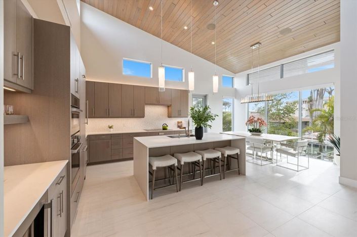 Image No.15-3 Bed Property for sale