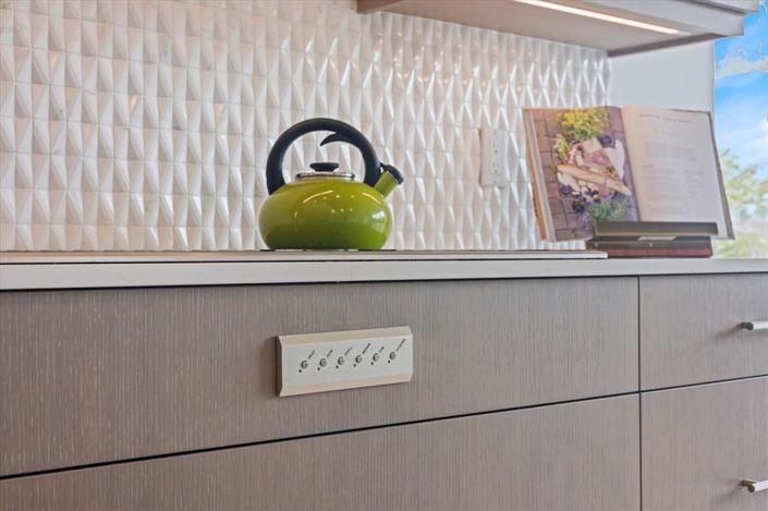 Image No.20-3 Bed Property for sale