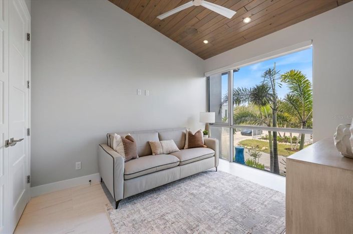 Image No.44-3 Bed Property for sale