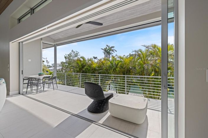 Image No.48-3 Bed Property for sale