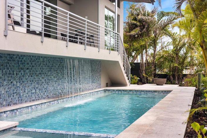 Image No.55-3 Bed Property for sale