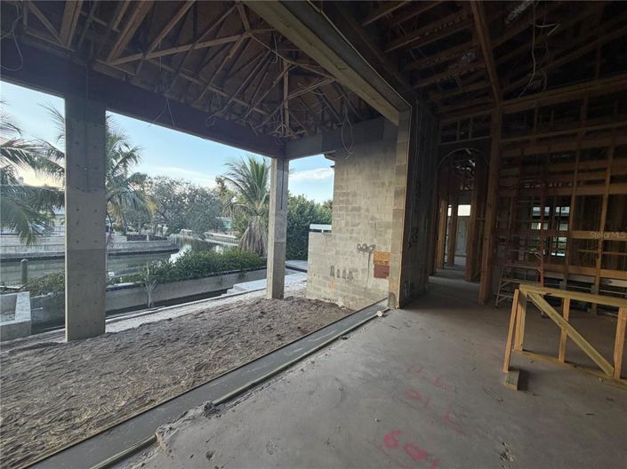 Image No.15-4 Bed Property for sale