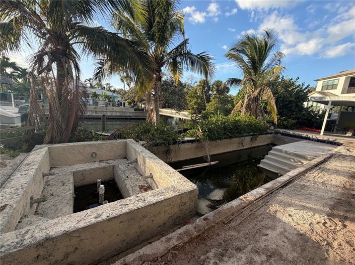 Image No.37-4 Bed Property for sale