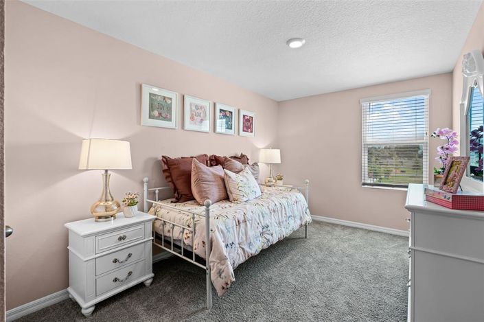 Image No.24-3 Bed Property for sale