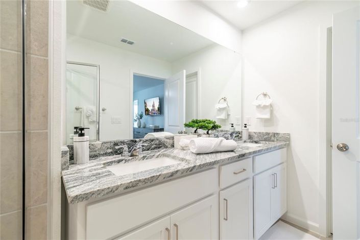 Image No.38-4 Bed Townhouse for sale