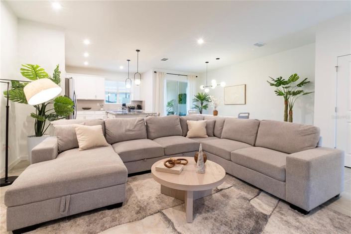 Image No.5-4 Bed Townhouse for sale