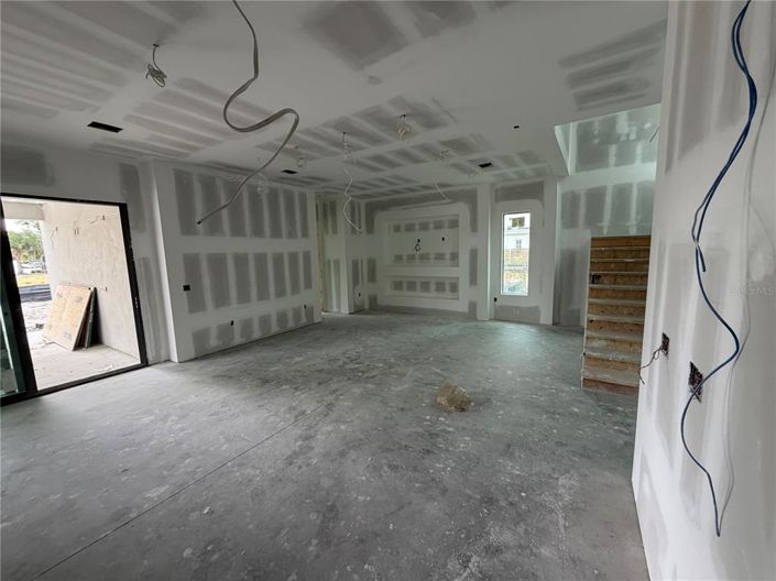 Image No.8-4 Bed Property for sale