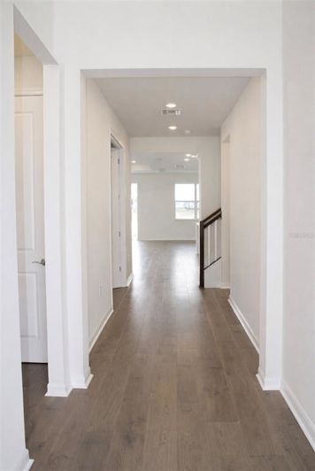 Image No.2-4 Bed Property for sale