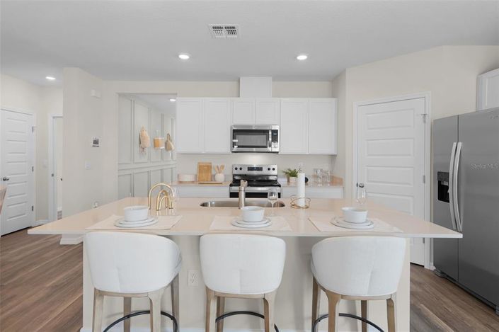 Image No.6-5 Bed Property for sale