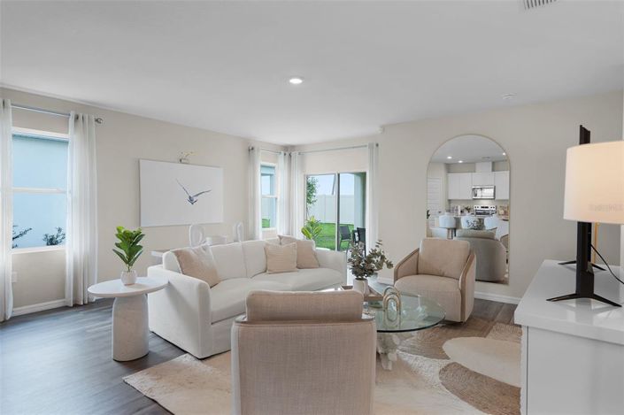 Image No.8-5 Bed Property for sale