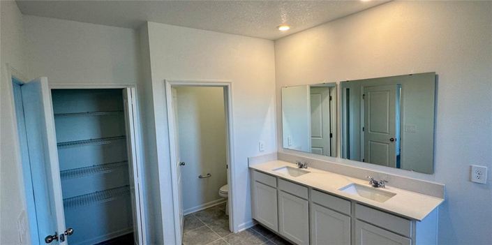 Image No.15-3 Bed Townhouse for sale