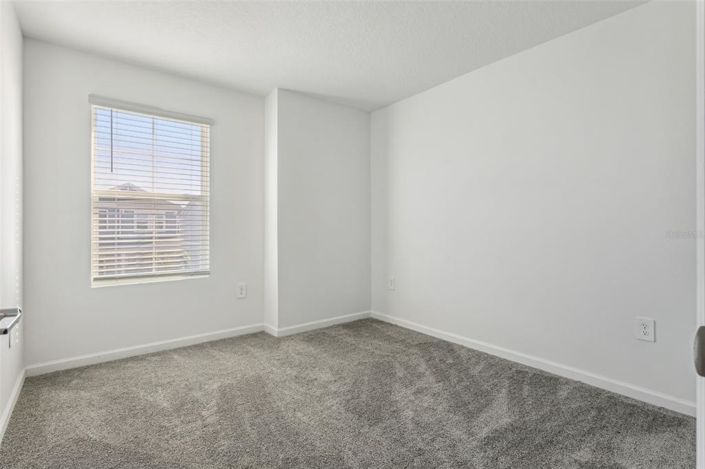 Image No.11-Propriété de 4 chambres à vendre à Clermont