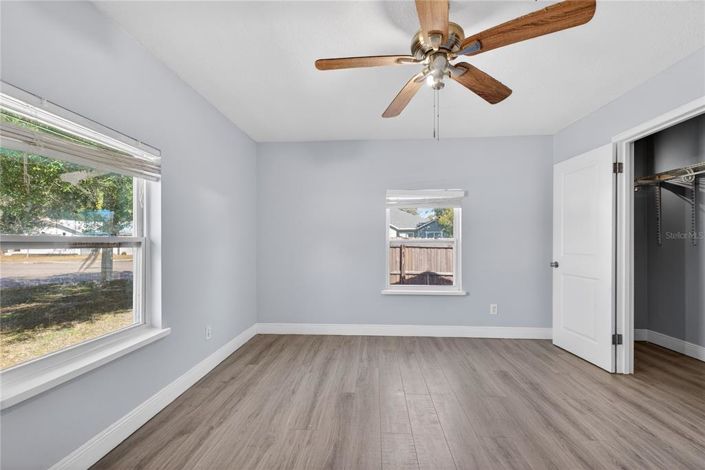 Image No.24-6 Bed Property for sale