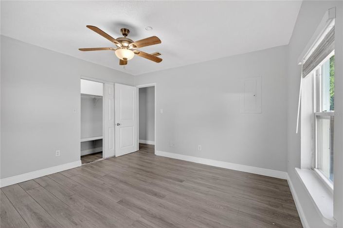 Image No.27-6 Bed Property for sale