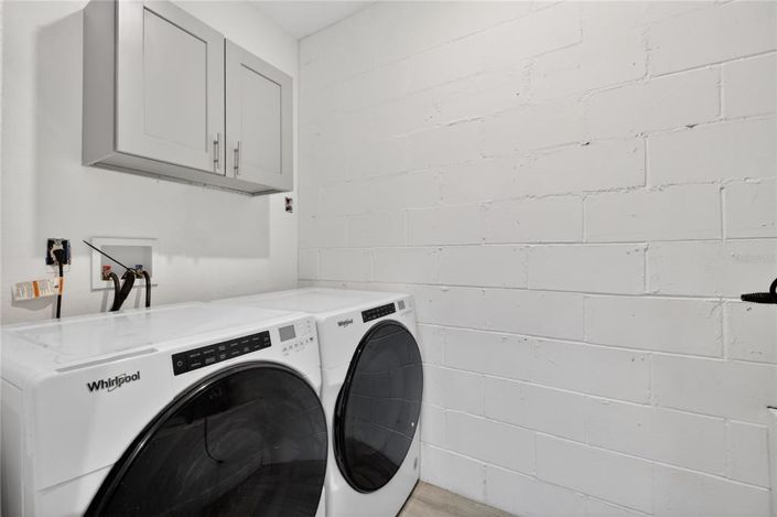 Image No.31-6 Bed Property for sale