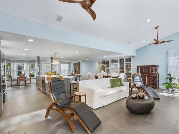 Image No.16-3 Bed Property for sale