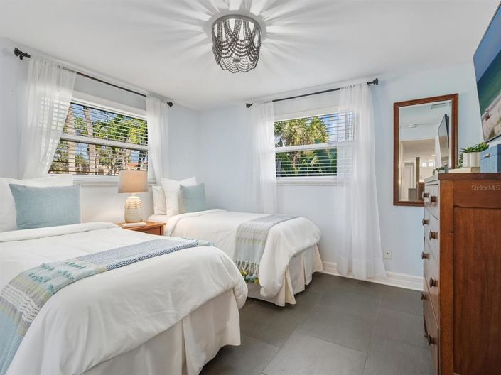 Image No.22-3 Bed Property for sale