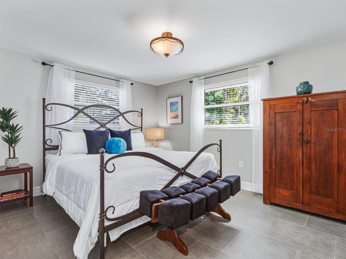 Image No.25-3 Bed Property for sale