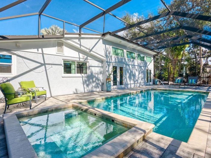 Image No.27-3 Bed Property for sale