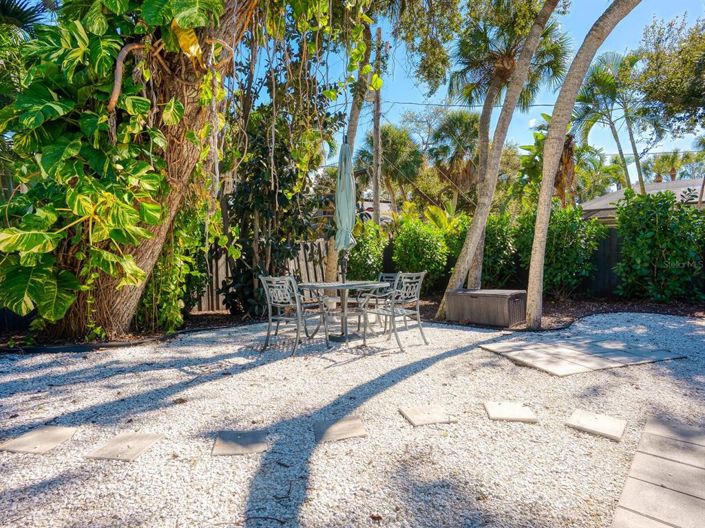 Image No.28-3 Bed Property for sale