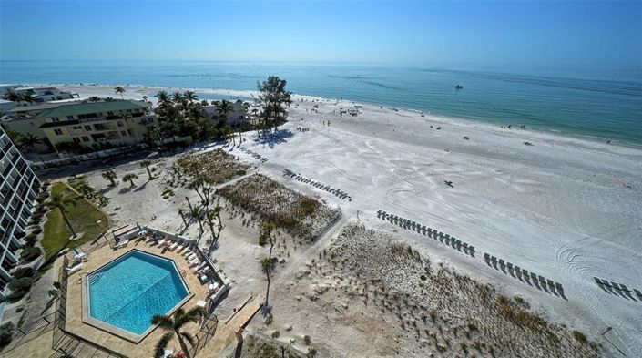 Image No.17-2 Bed Property for sale