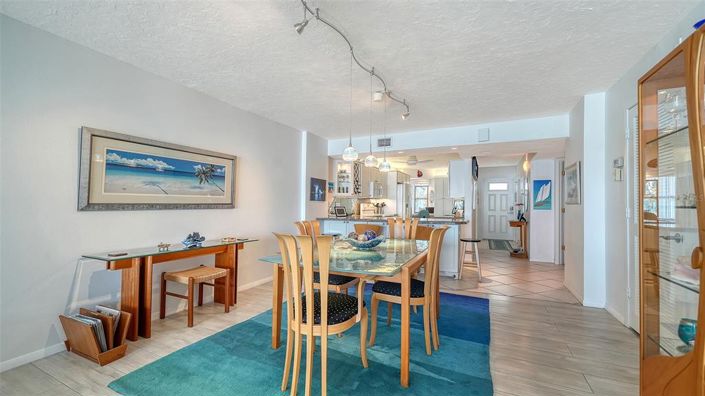 Image No.23-2 Bed Property for sale