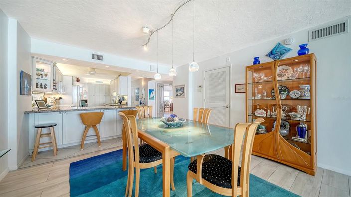 Image No.24-2 Bed Property for sale