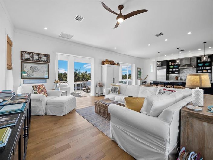 Image No.23-3 Bed Property for sale