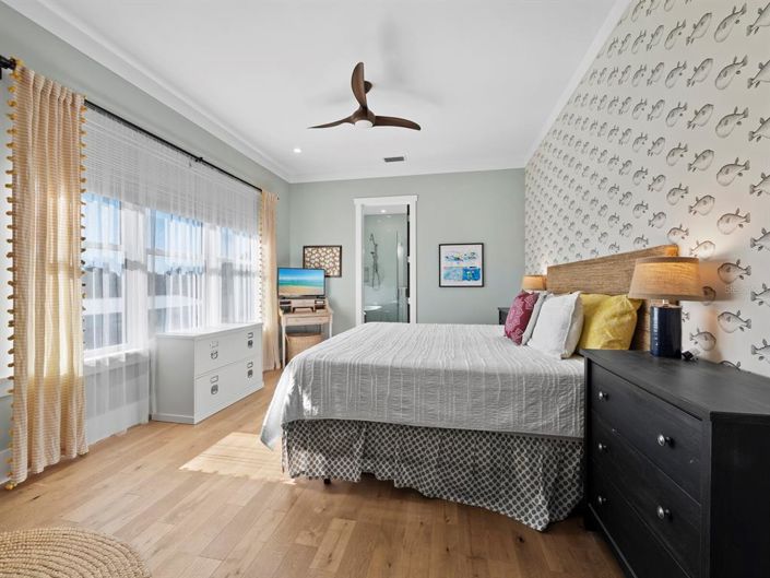 Image No.27-3 Bed Property for sale