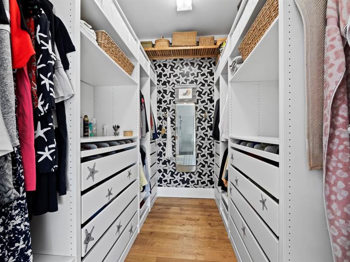 Image No.30-3 Bed Property for sale