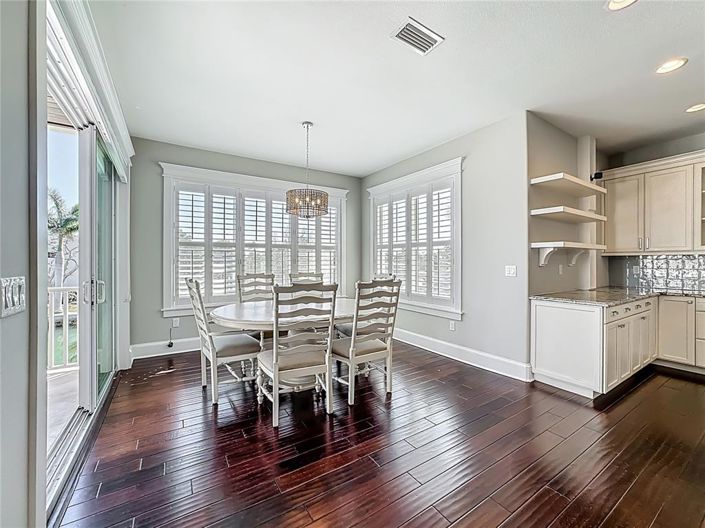 Image No.23-5 Bed Property for sale