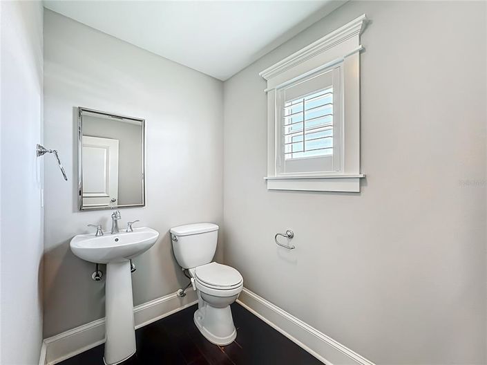 Image No.24-5 Bed Property for sale