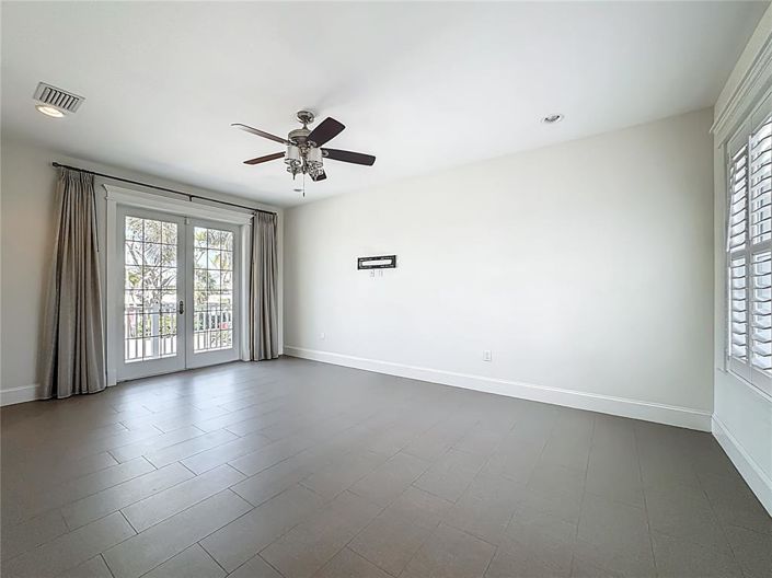 Image No.25-5 Bed Property for sale