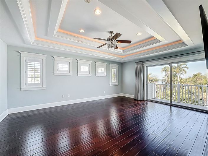 Image No.31-5 Bed Property for sale