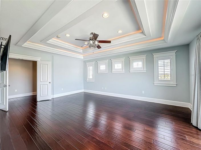 Image No.34-5 Bed Property for sale