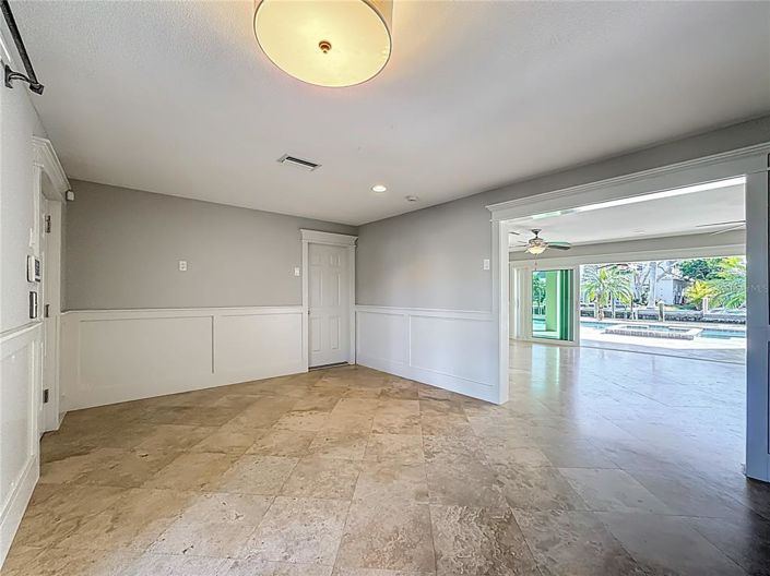 Image No.57-5 Bed Property for sale