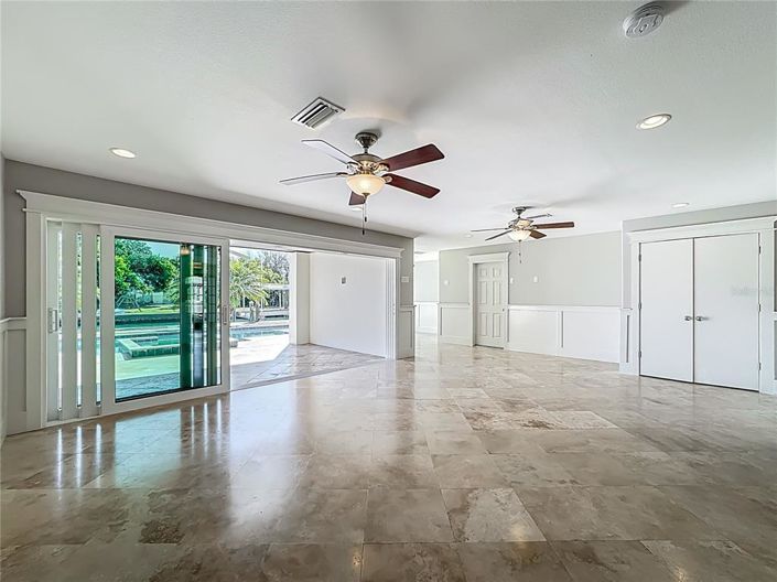 Image No.59-5 Bed Property for sale