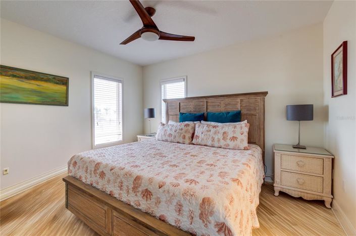 Image No.32-5 Bed Property for sale