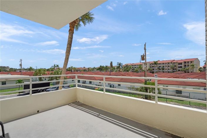 Image No.29-2 Bed Property for sale