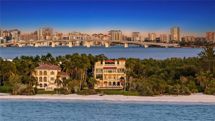 Image No.2-6 Bed Property for sale