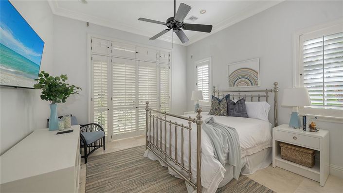 Image No.47-6 Bed Property for sale