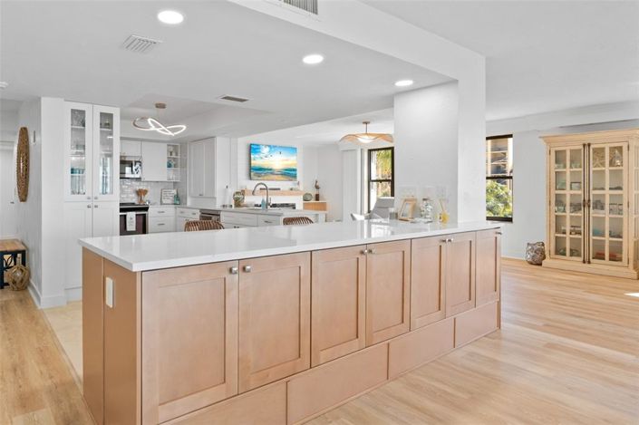 Image No.16-2 Bed Property for sale